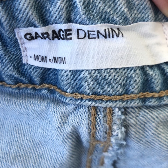 Garage Light Wash High Waist Mom Jean Shorts Sz 3 - Picture 4 of 11